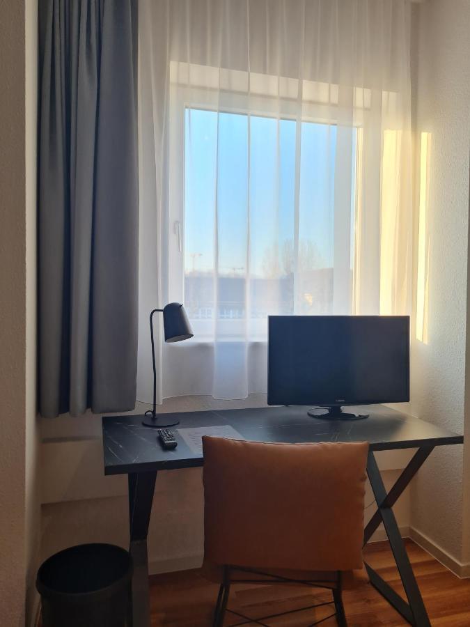 Internationales Studierendenhotel สตุตการ์ต ภายนอก รูปภาพ