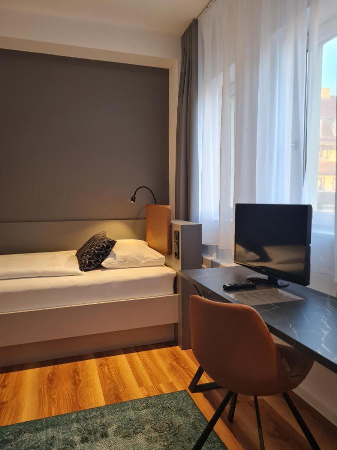 Internationales Studierendenhotel สตุตการ์ต ภายนอก รูปภาพ