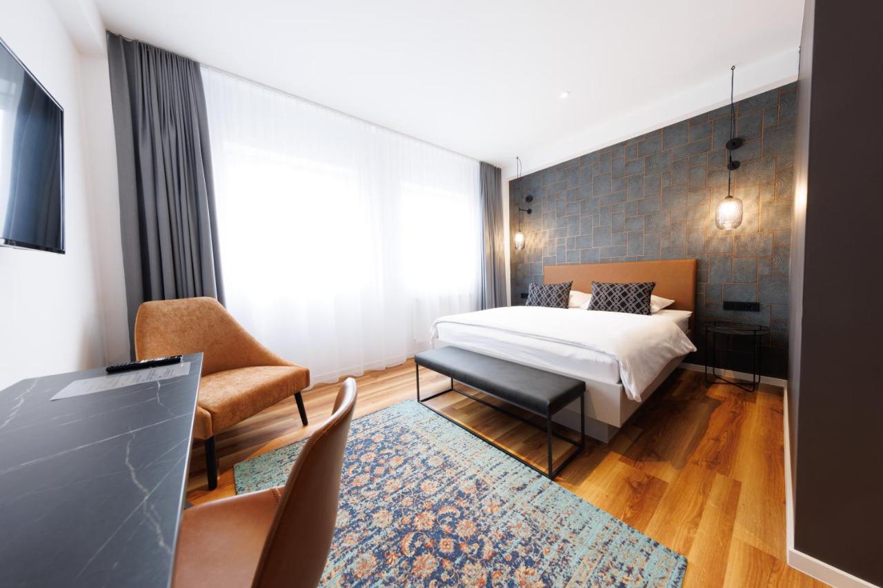 Internationales Studierendenhotel สตุตการ์ต ภายนอก รูปภาพ